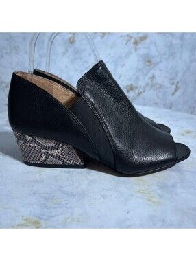 Corso Como Women's Size 6M Shoes Black Brown Leather Comfort Career Ankle Boots